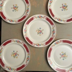 Homer Laughlin Red and White Floral Dinner Plates set of 5